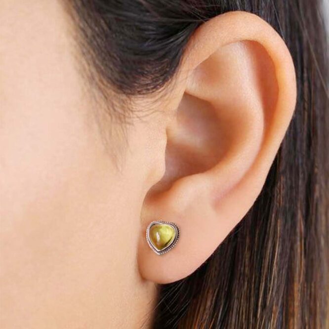 Peridot Heart Sterling Silver 925 Stud Earring