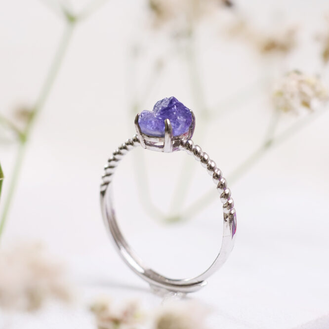 Tanzanite Raw In Silver Ring